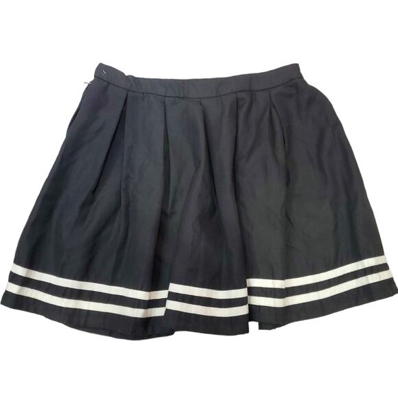Hot Topic | Black with White Stripes Mini Cheer Skirt | Size Medium - Picture 7 of 8